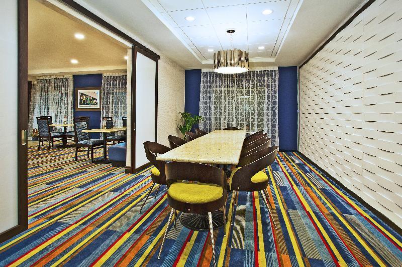 Holiday Inn Express Hotel & Suites Ann Arbor West By Ihg Exterior foto